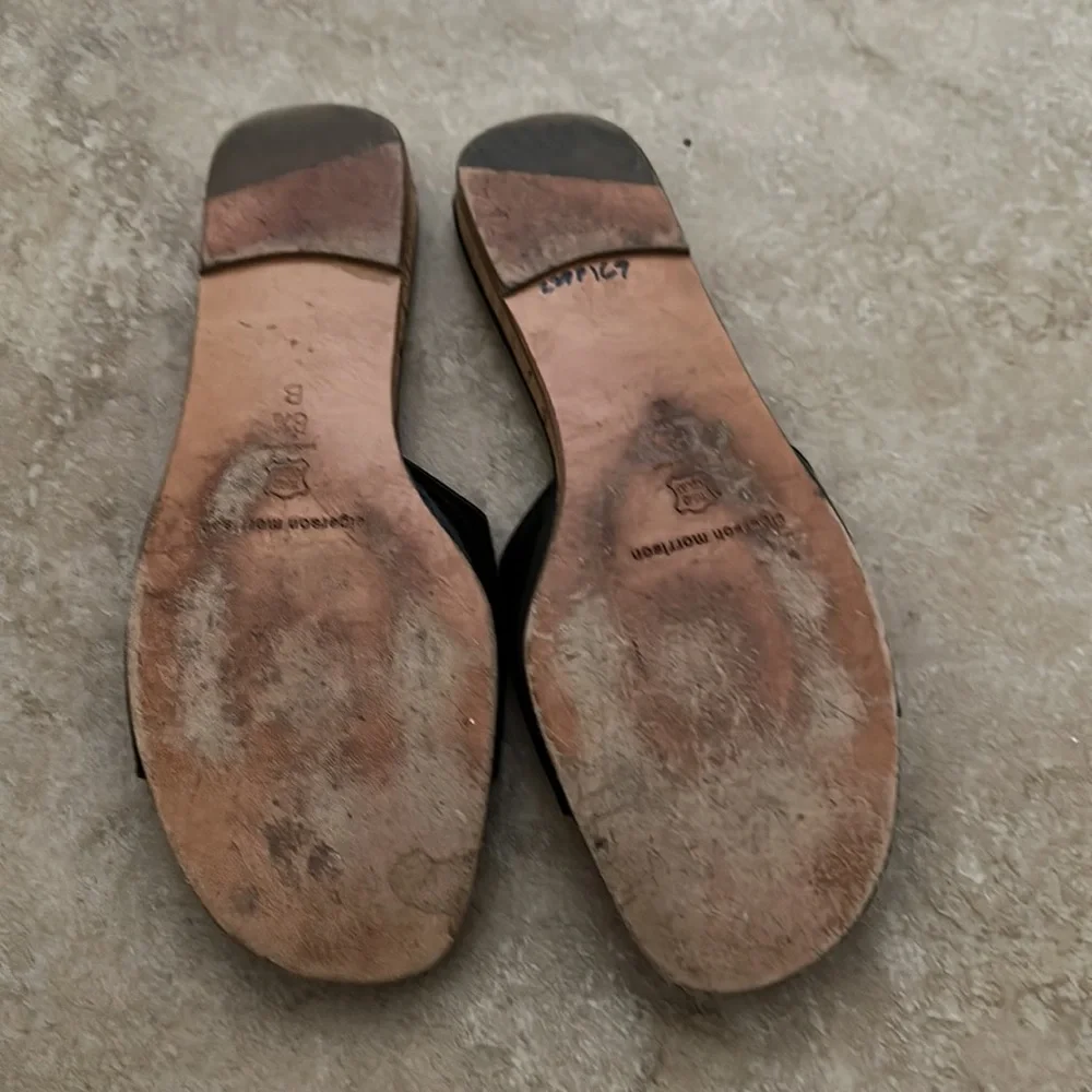 Sigerson Morrison black leather sandals. Size 8.5